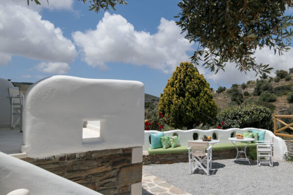 Giampoura Estate