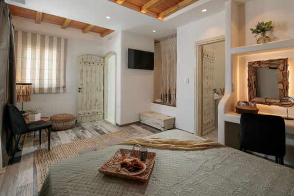 Giampoura Estate