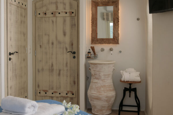 Giampoura Estate